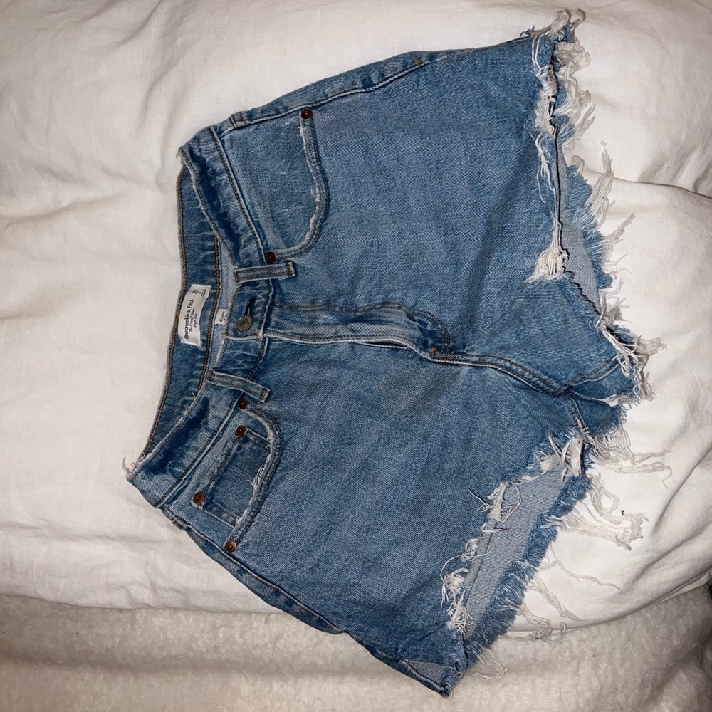 Abercrombie curve love short